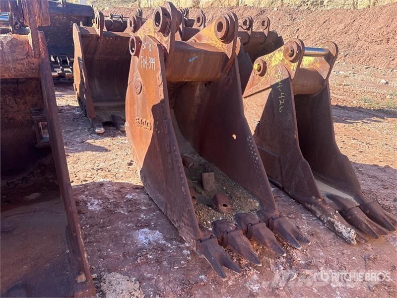 30 in Digging Excavator Bucket دلاء