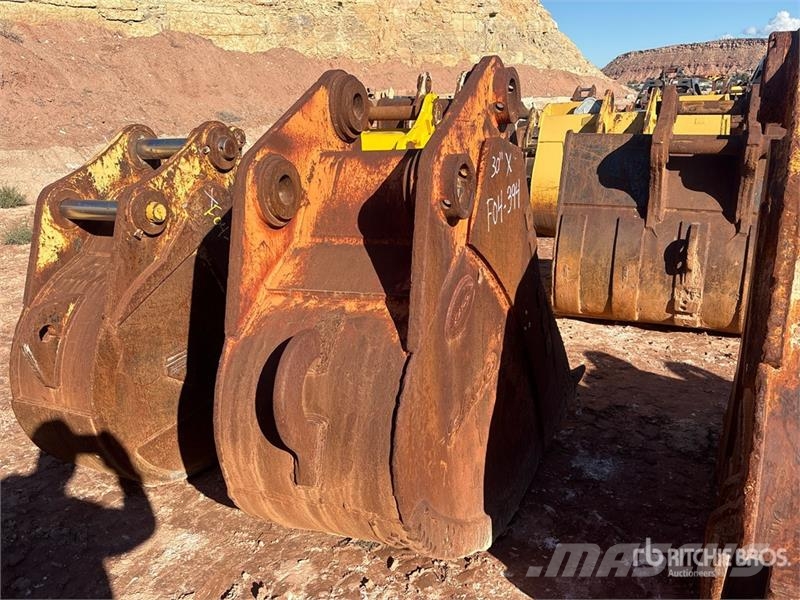 30 in Digging Excavator Bucket دلاء