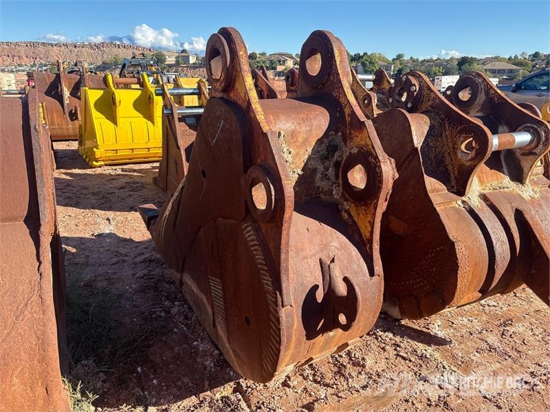 30 in Digging Excavator Bucket دلاء