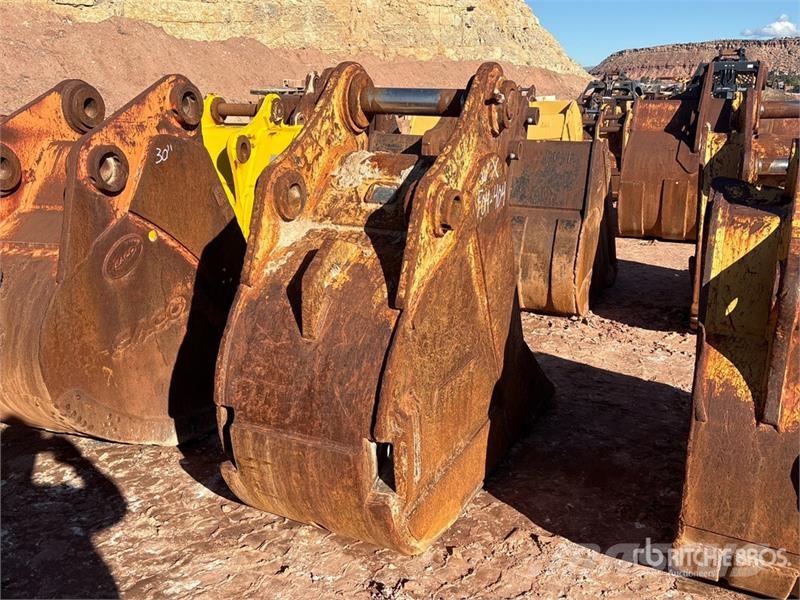 30 in Digging Excavator Bucket دلاء
