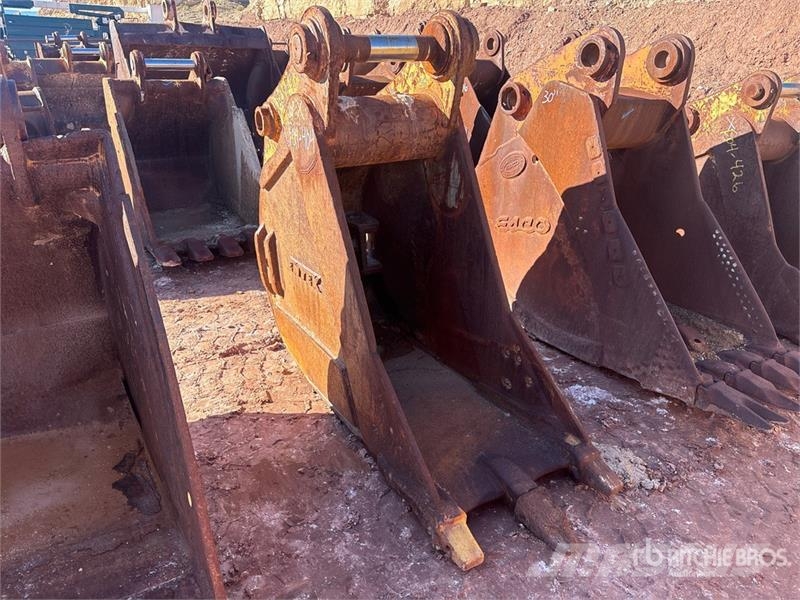 30 in Digging Excavator Bucket دلاء