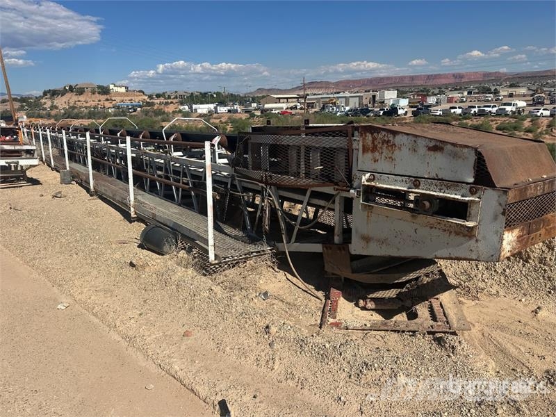 30 in x 100 ft Stationary Radial Stacking Conveyor Outros Florestal