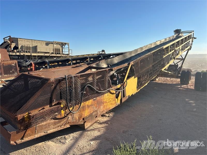  30 in x 55 ft Portable Radial Stacking Conveyor Otros