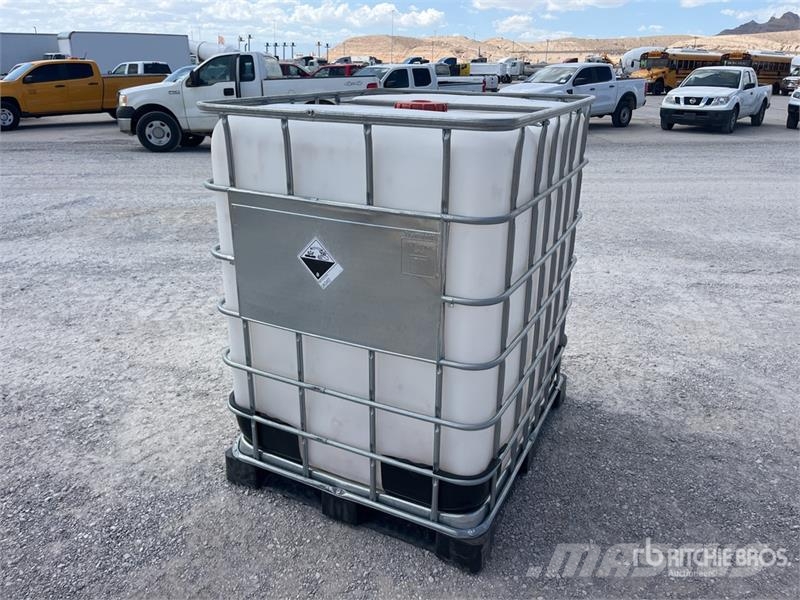 300 gal Skid Mounted Poly Chemical Tank Kraftstoff- und Zusatzstoffbehälter