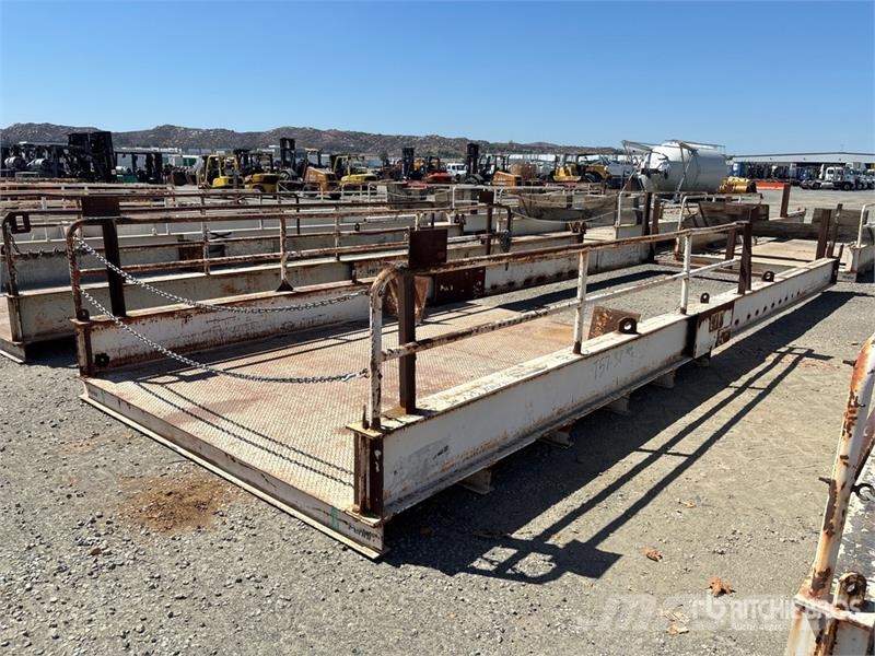 32 ft 1 in x 120 in Landing Platform Inne akcesoria