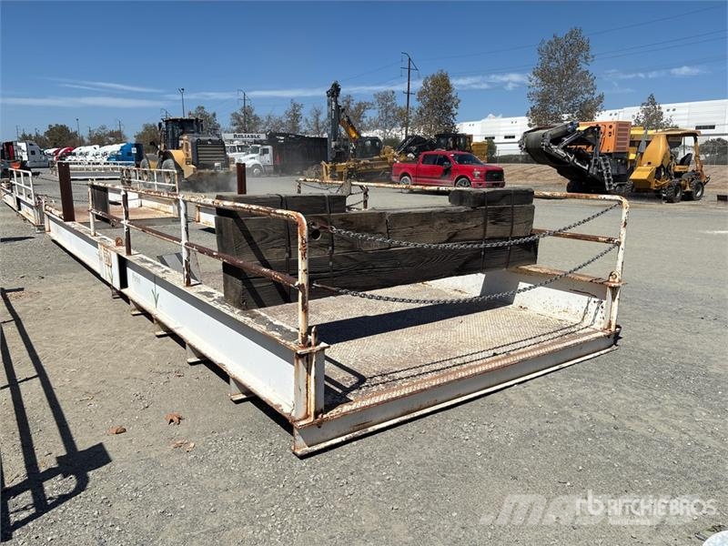 32 ft x 121 in Landing Platform Muu