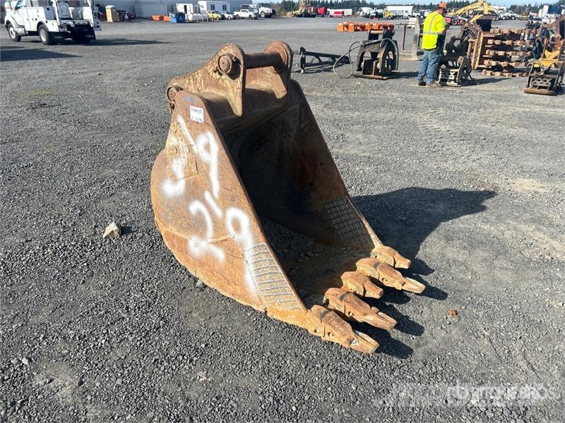  33 in Digging Excavator Bucket Baldes
