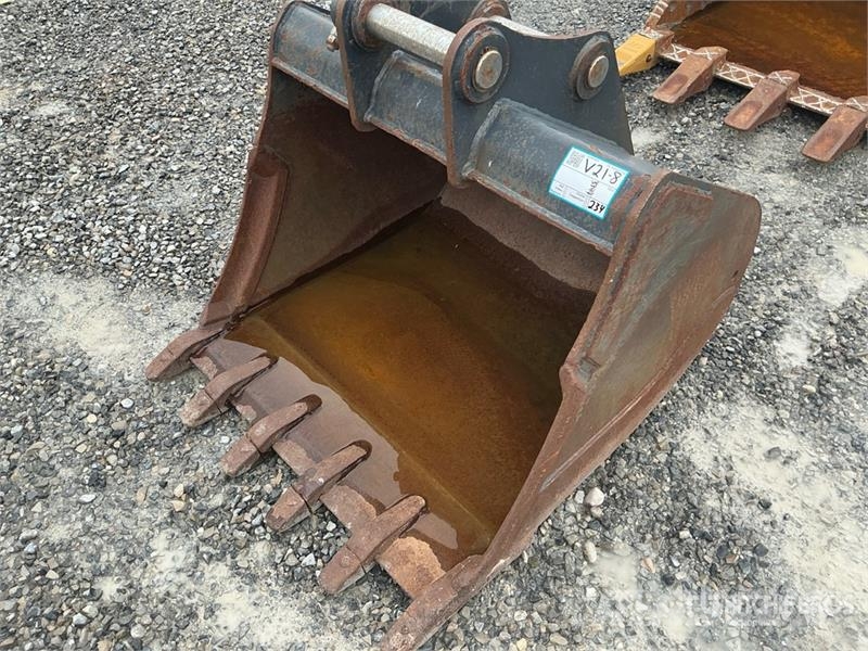 34 in Digging Excavator Bucket - Fits Bobcat E85 Žlice