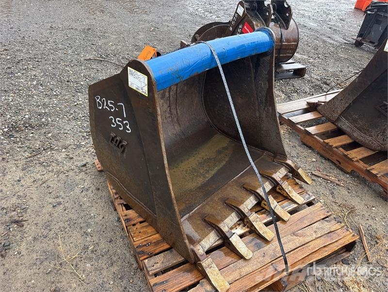 35 in Digging Excavator Bucket Cucharones