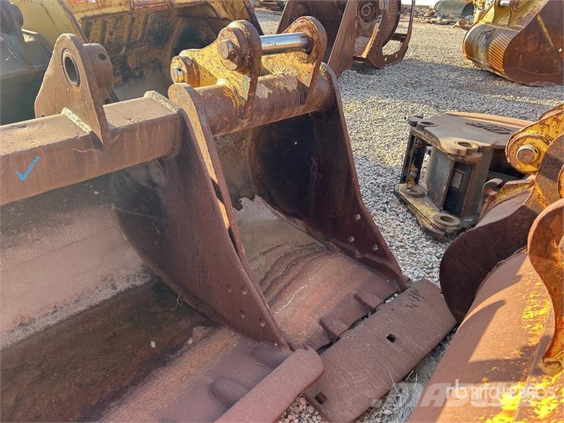  35 in Excavator Bucket Baldes