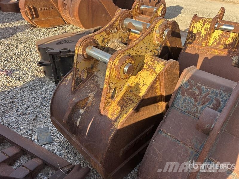  35 in Excavator Bucket Baldes