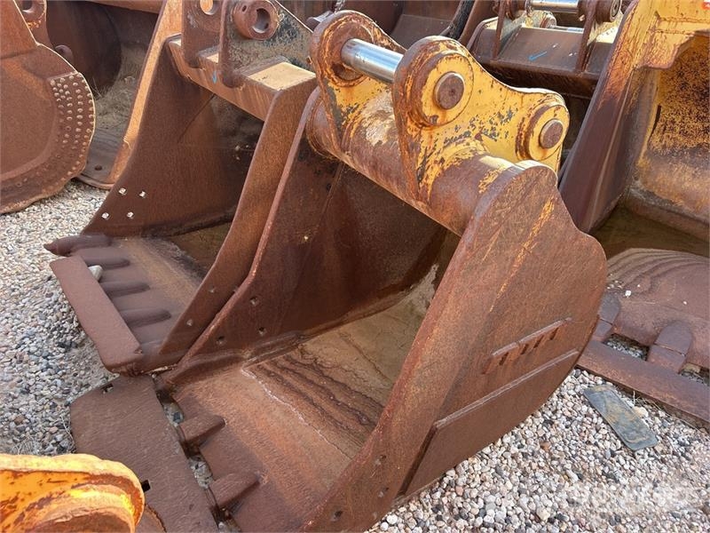  35 in Excavator Bucket Baldes