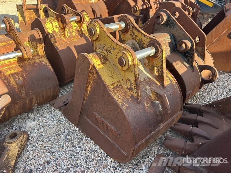  35 in Excavator Bucket Baldes