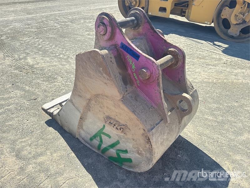36 in Excavator Bucket Kašike / Korpe