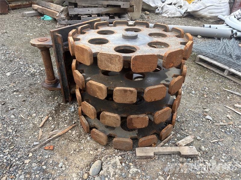  36 in Excavator Compaction Wheel Otros componentes