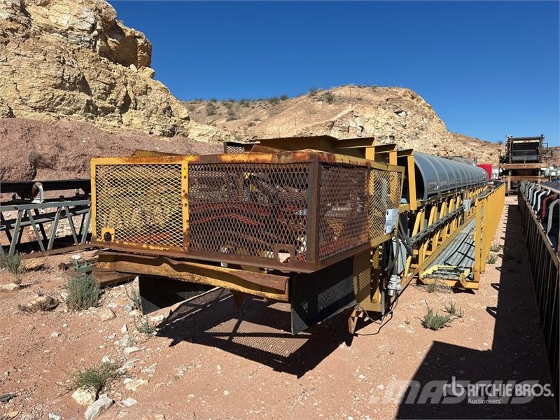  36 in x 102 ft Stationary Radial Stacking Conveyor Construction - Others