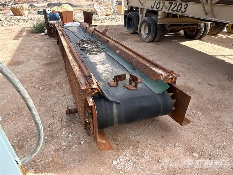 36 in x 21 ft Stationary Conveyor 建設機械 - その他