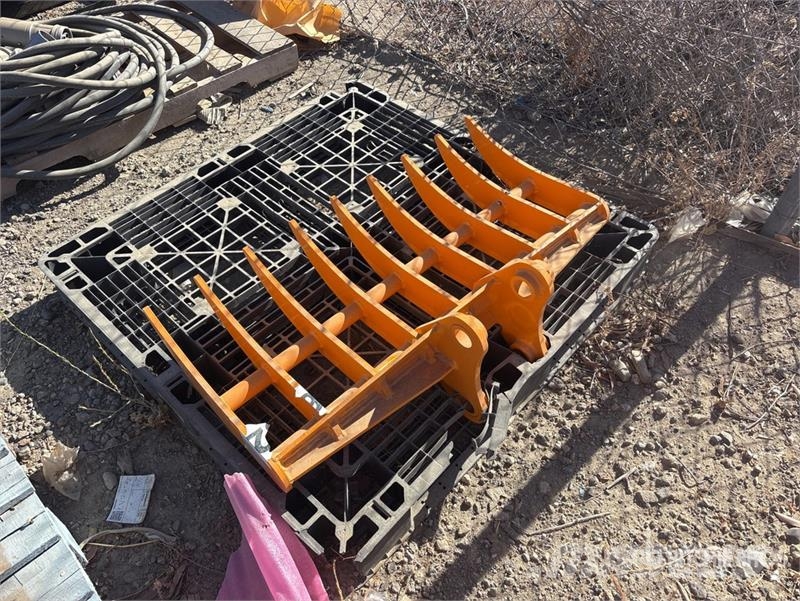 38 in Excavator Rake Raker og høyvendere