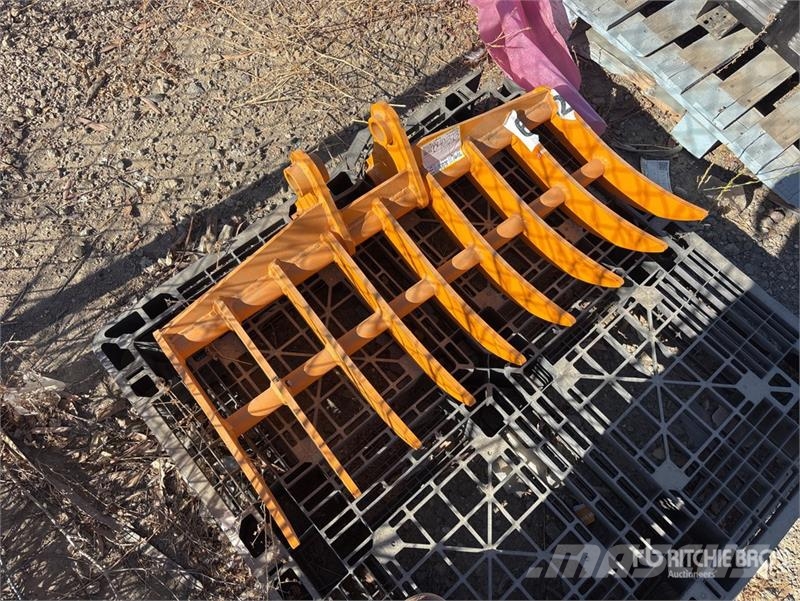 38 in Skid Steer Root Rake 갈퀴 및 테더