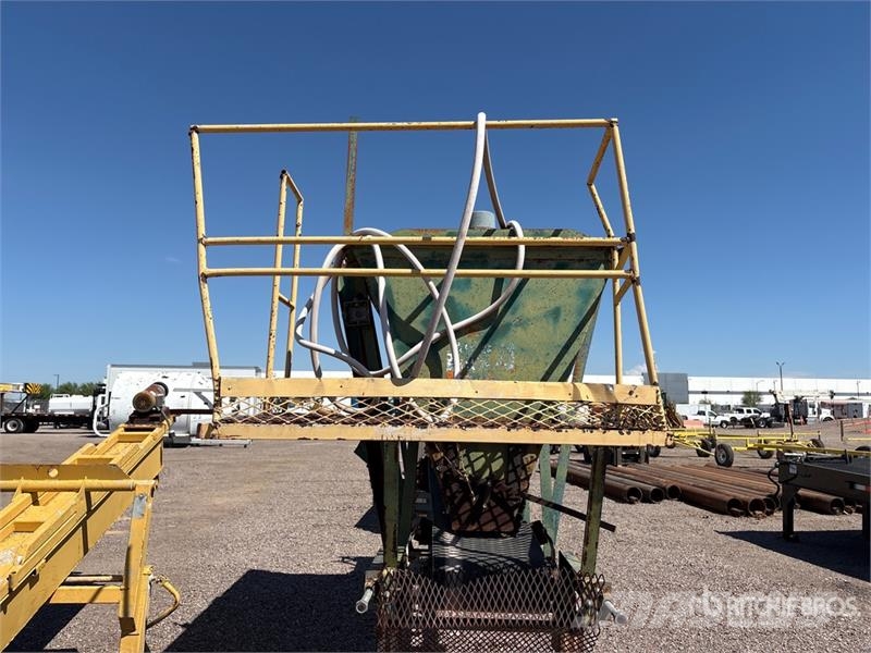 38 in x 10 ft 2 in Skid Mounted Aggregate Hopper 건설 장비 - 기타