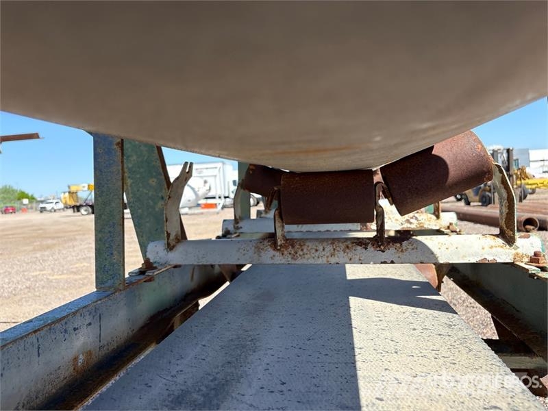 38 in x 10 ft 2 in Skid Mounted Aggregate Hopper 건설 장비 - 기타