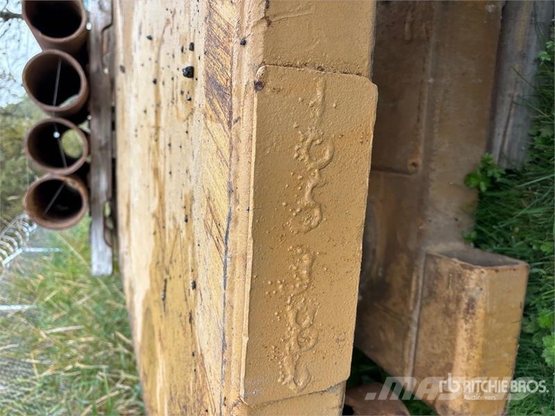 4 ft x 16 ft ( in Wall) Manhole Box Piese de schimb si accesorii pentru echipamente de forat