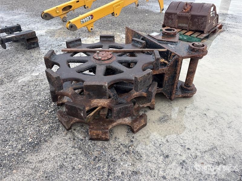  40 in Compaction Wheel Rollers