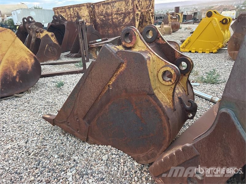40 in Digging Excavator Bucket Baldes
