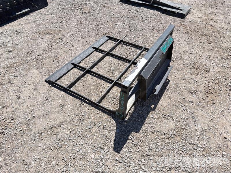 40 in Skid Steer Landplane (Unused) Зубовые бороны