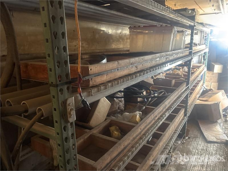 42 ft x 102 in T/A Site Storage Van Trailer 箱體拖車