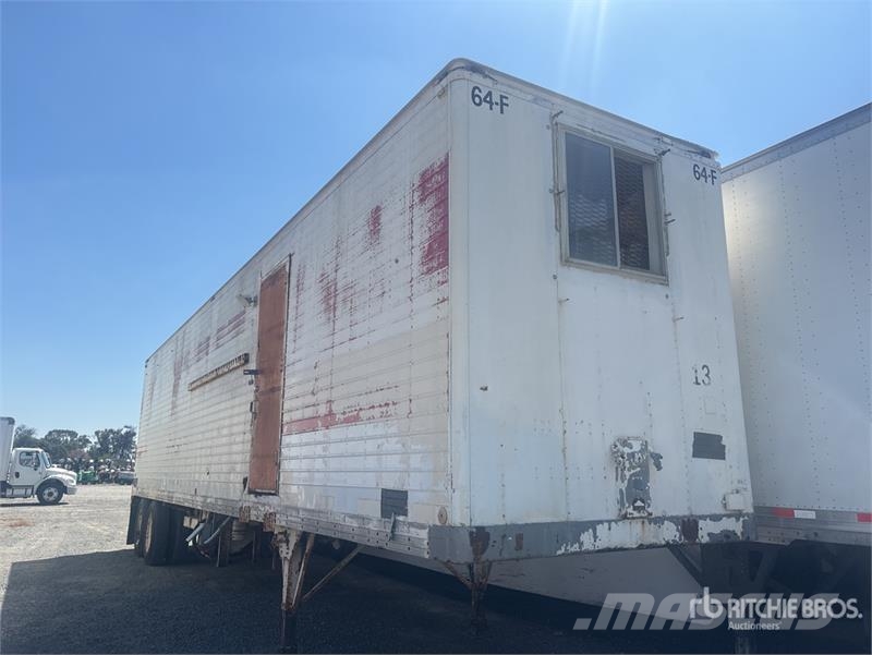 42 ft x 102 in T/A Site Storage Van Trailer 箱體拖車