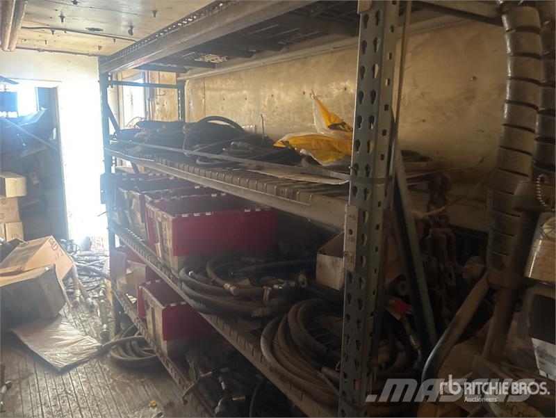 42 ft x 102 in T/A Site Storage Van Trailer 箱體拖車