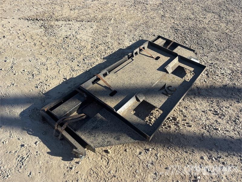  42 in Skid Steer Forks (Unused) Вили