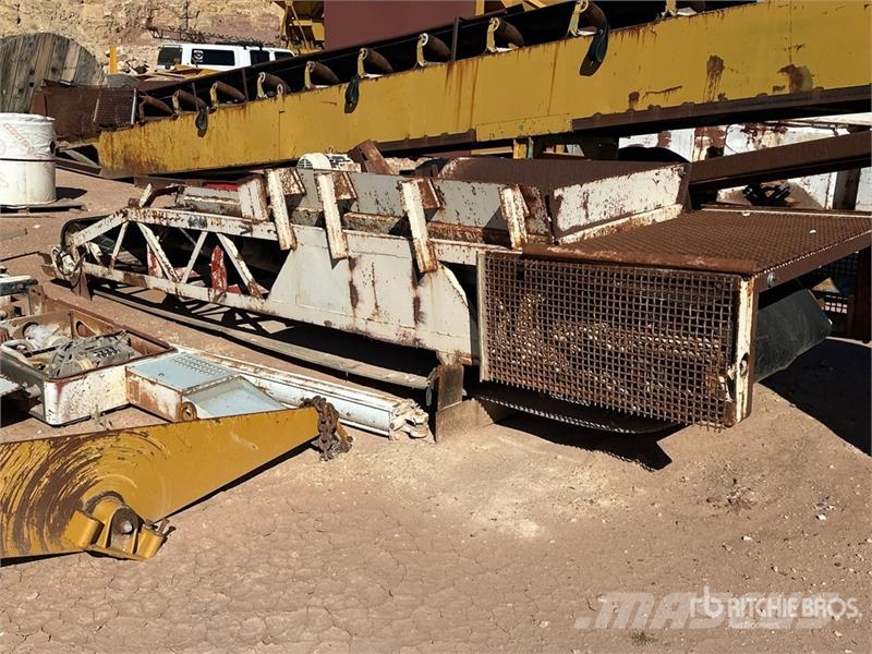 42 in x 16 ft Stationary Conveyor 建設機械 - その他
