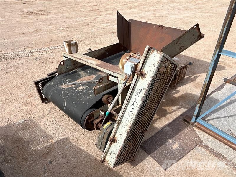 42 in x 7 ft Stationary Transfer Conveyor 建設機械 - その他