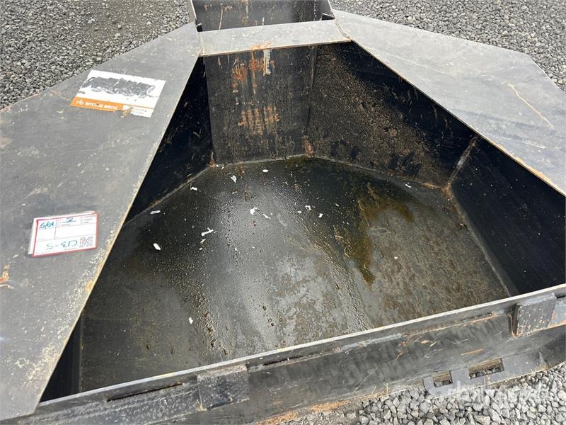 44.5 in Concrete Placement Skid Steer Bucket Ковши
