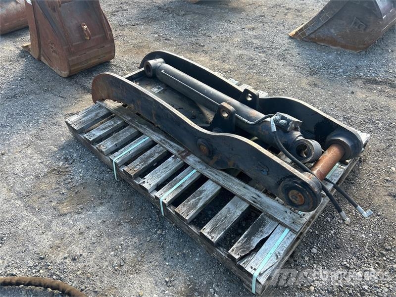  44 in Hydraulic Excavator Thumb Ковши