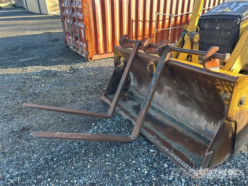 46 in Backhoe Forks - Fits Cat 420D 지게차