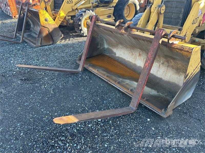 46 in Pin-On Backhoe Forks - Fits Cat 420D Garfos