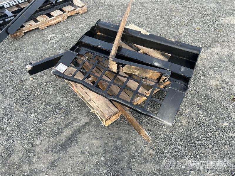 46 in Skid Steer Forks Garfos