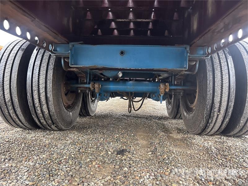  48 ft T/A Flatbed Trailer 自卸半挂车