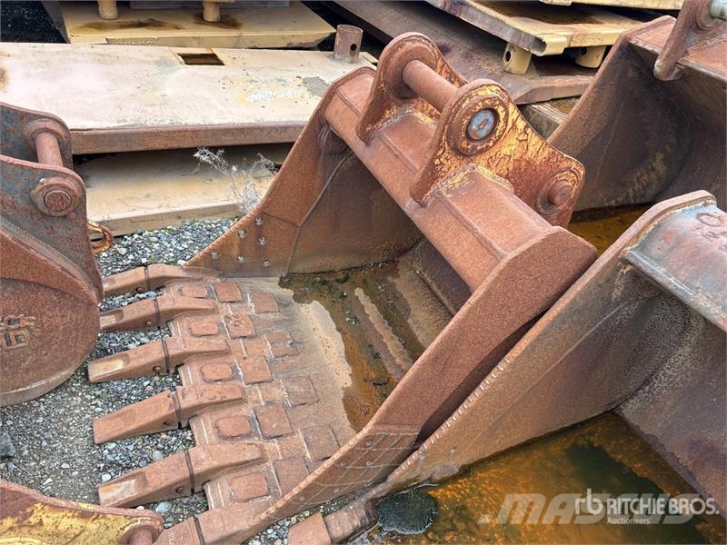 48 in Digging Excavator Bucket - Fits 380 دلاء