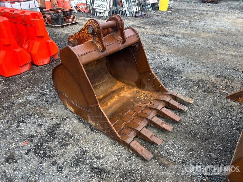 48 in Digging Excavator Bucket - Fits 380 Ковши