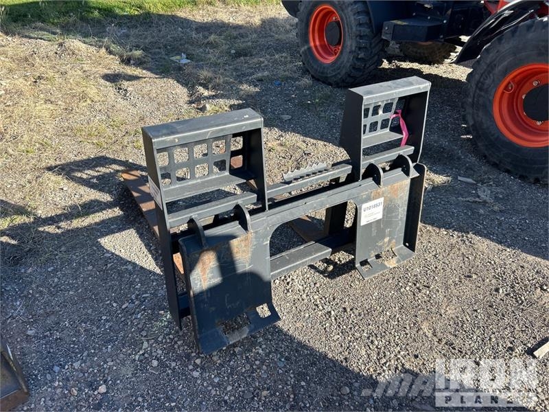 48 in Skid Steer Forks - Fits Case Skid Steer Garfos