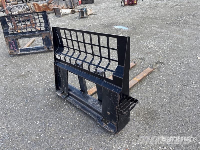 48 in Skid Steer Forks Fourche