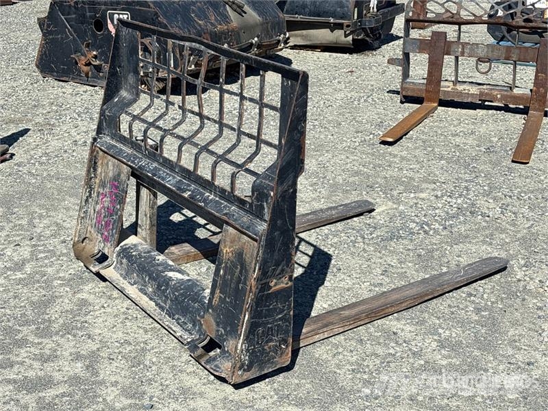 48 in Skid Steer Forks 지게차