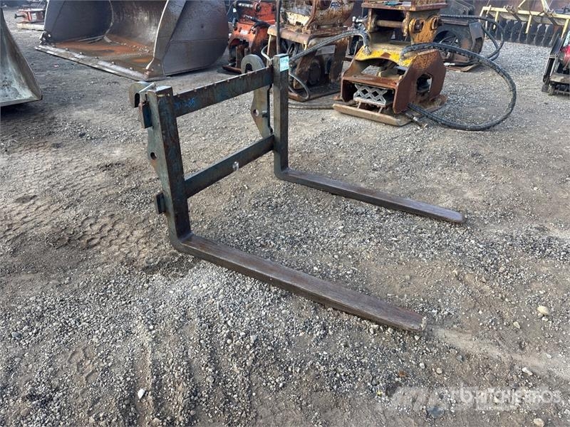 48 in Wheel Loader Forks - Fits Wacker Neuson 850 Fourche