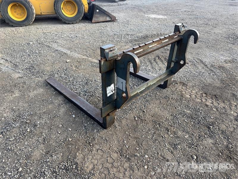 48 in Wheel Loader Forks - Fits Wacker Neuson 850 Fourche