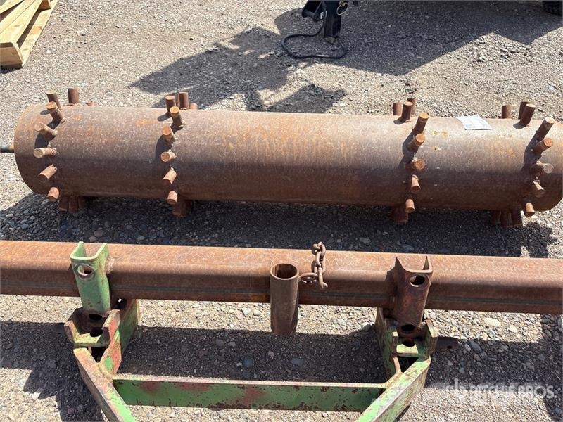  5 ft x 10 in Tool Bar With Roller To Push Holes Fo Lauksaimniecība- Citi