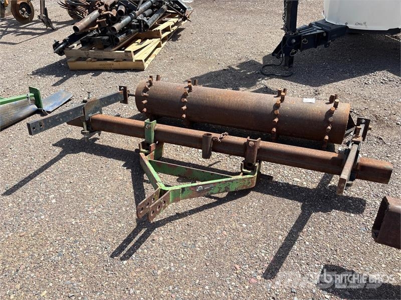  5 ft x 10 in Tool Bar With Roller To Push Holes Fo Lauksaimniecība- Citi